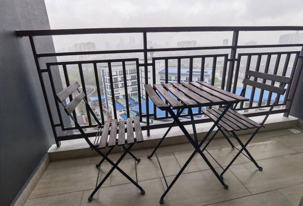 A1403 Jb Sks Habitat Larkin 2br 6pax 100mbps Netflix!! By