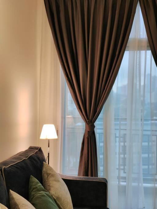 A1403 Jb Sks Habitat Larkin 2br 6pax 100mbps Netflix!! By *