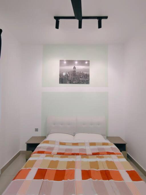 A1403 Jb Sks Habitat Larkin 2br 6pax 100mbps Netflix!! By Pangsapuri Johor Bahru